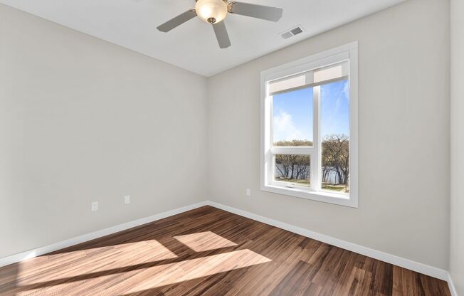 2 beds, 2 baths, 1,210 sqft, $1,950, Unit 520