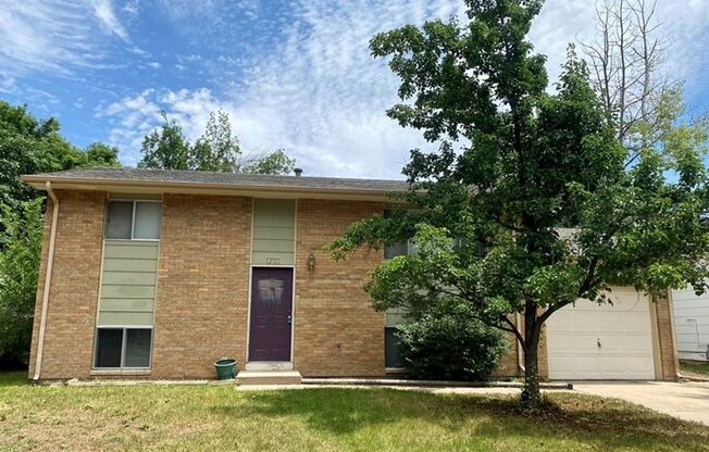 Cute House with Amazing Yard!
