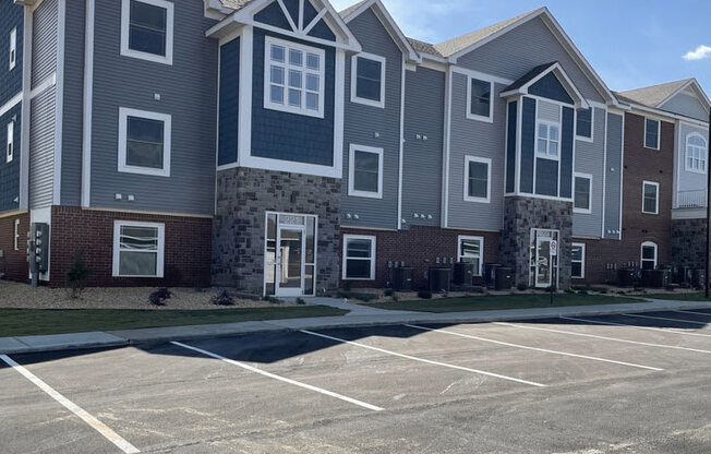 Brand New Apartments at Chase Creek Apartment Homes, Huntsville, 35811