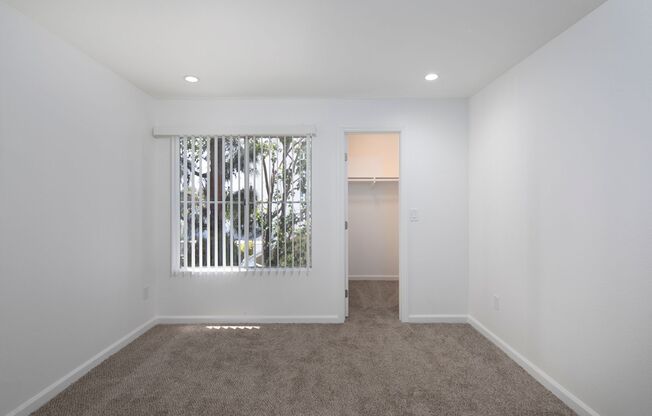 3 beds, 2 baths, 1,105 sqft, $3,495, Unit 239