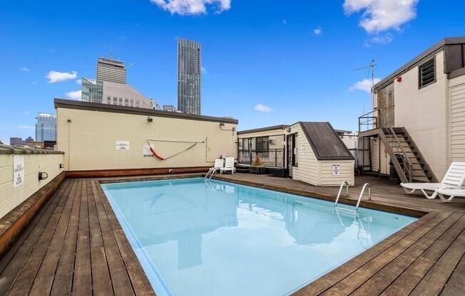 1 bed, 1 bath, 700 sqft, $3,400, Unit 525