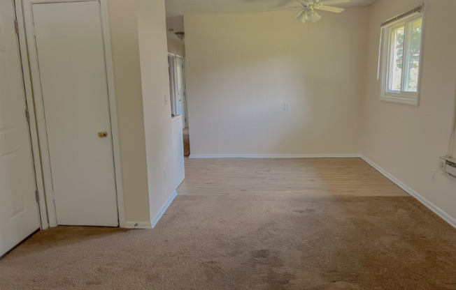 8813 18 AVE S