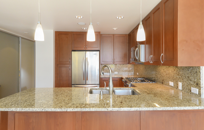 1 bed, 1 bath, $3,400, Unit # 1221