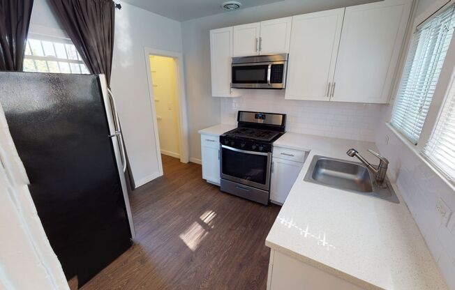 Studio, 1 bath, 500 sqft, $1,695, Unit PH2