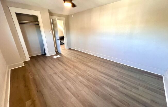 2 beds, 1 bath, 1,100 sqft, $895, Unit 2