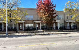 2 beds, 2 baths, 1,250 sqft, $1,355, Unit PHV - 2217