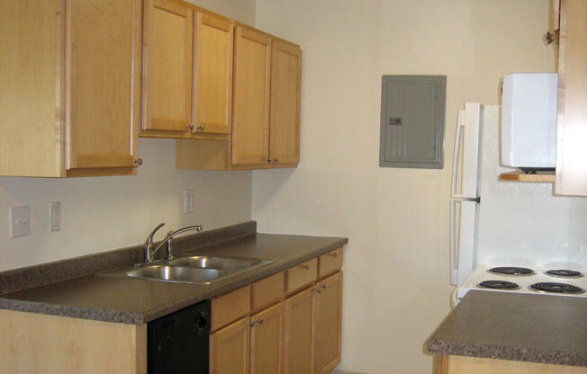 1 bed, 1 bath, $1,795, Unit 105