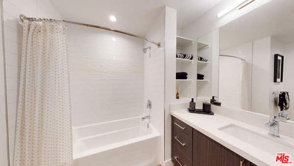 Studio, 1 bath, 693 sqft, $1,937, Unit A515