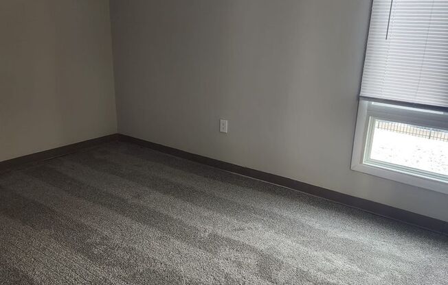 3 beds, 1.5 baths, 943 sqft, $1,700, Unit 6920-D2
