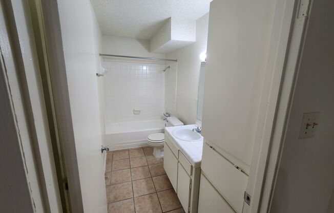2 beds, 2 baths, 960 sqft, $1,504, Unit LAW15-109