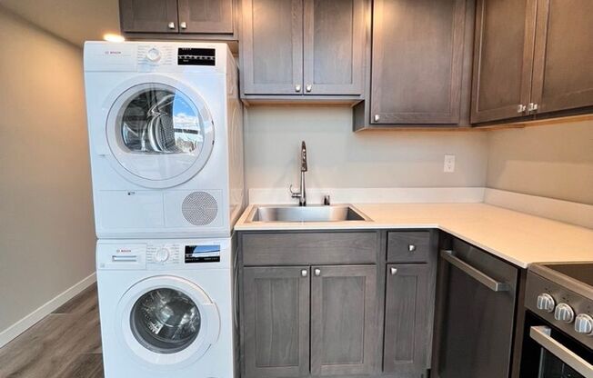 Studio, 1 bath, 484 sqft, $1,550, Unit 706