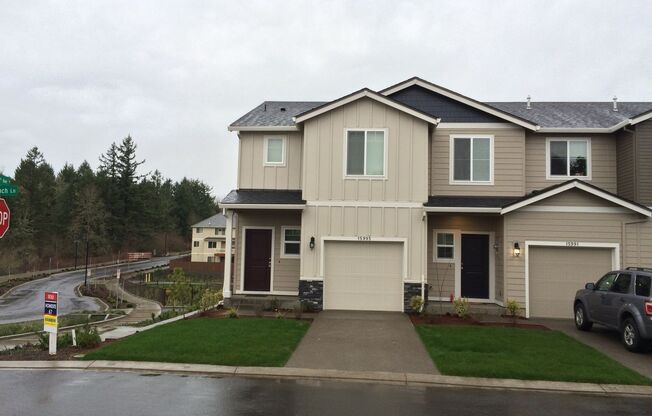 Stylish 3-Bedroom Bethany Residence with Open-Concept Living, Fenced Yard, and Attached Garage