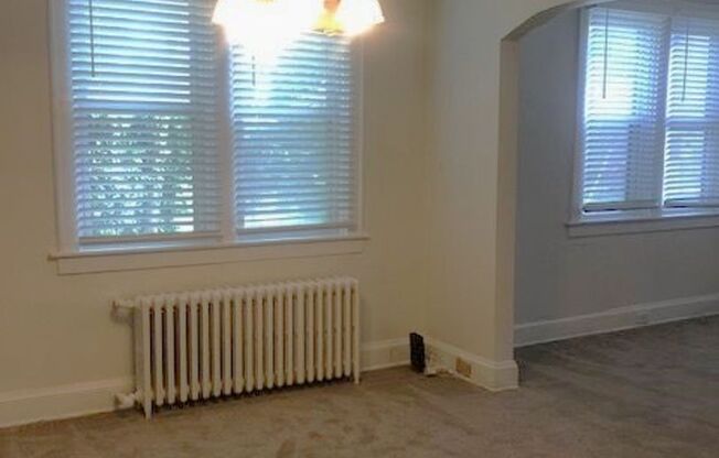 3 beds, 1 bath, $1,650