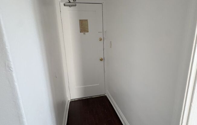 1 bed, 1 bath, $1,600, Unit Unit 211