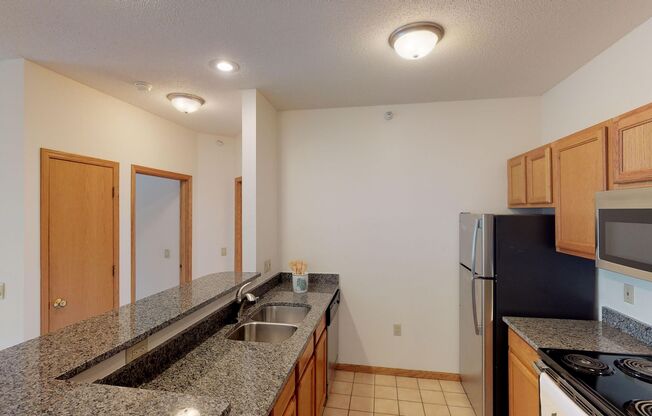 1 bed, 1 bath, 795 sqft, $1,555, Unit 2898-110