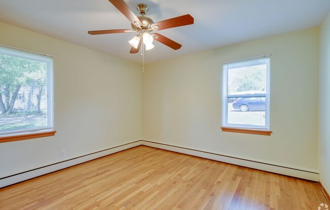 1 bed, 1 bath, 616 sqft, $1,220, Unit 2101-102