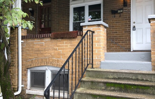Charming 3BD/1BA Townhome in Hampden, MD!