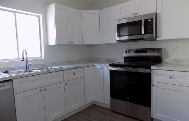 Fully Renovated! 4 Bedroom 2 Bath Townhome For Rent at 430 Sand Lime Road Winter Garden, Fl. 34787