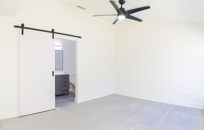 Updated Duplex Two beds+den, two baths in Cape coral