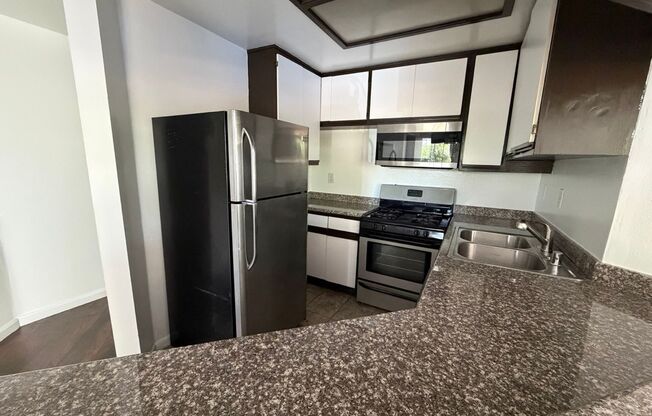2 beds, 2 baths, 1,000 sqft, $2,654, Unit 101