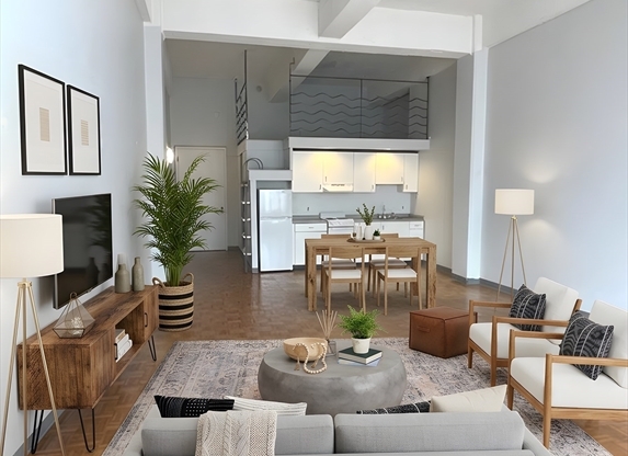 Studio, 1 bath, 650 sqft, $2,750, Unit 208