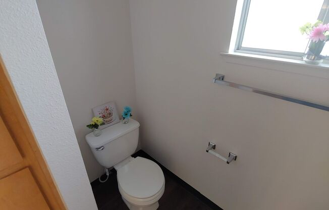 1 bed, 1 bath, 878 sqft, $1,495, Unit 1690-239