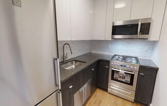 1 bed, 1 bath, $2,900, Unit 25-30