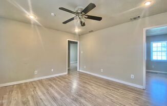 3 beds, 1 bath, $1,025