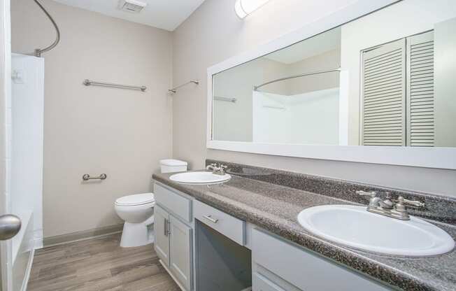 Nova Highland Interior