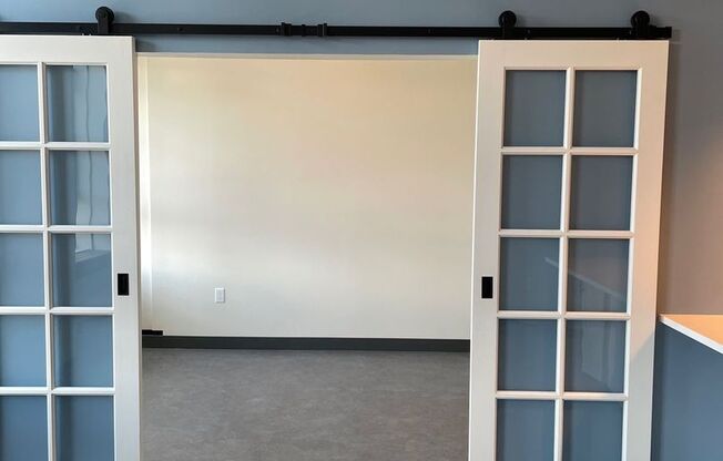 1 bed, 1 bath, 700 sqft, $1,550, Unit 70-407
