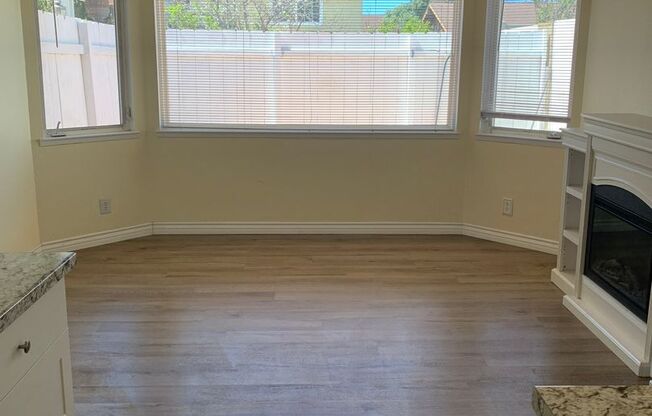 FOR LEASE East Ventura Studio w/private yard