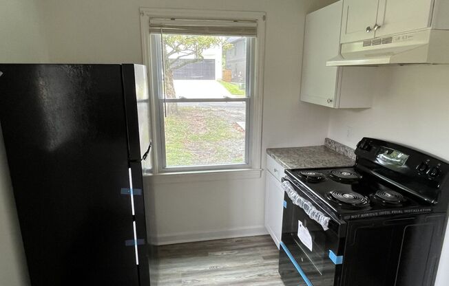 2 Bedroom, 1 Bath Duplex Near NoDa