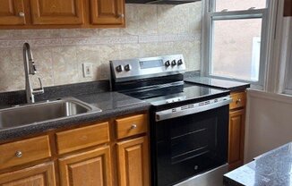 100 VAN CORTLANDT PARK S