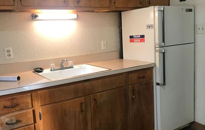 1 bed, 1 bath, 650 sqft, $625, Unit 13