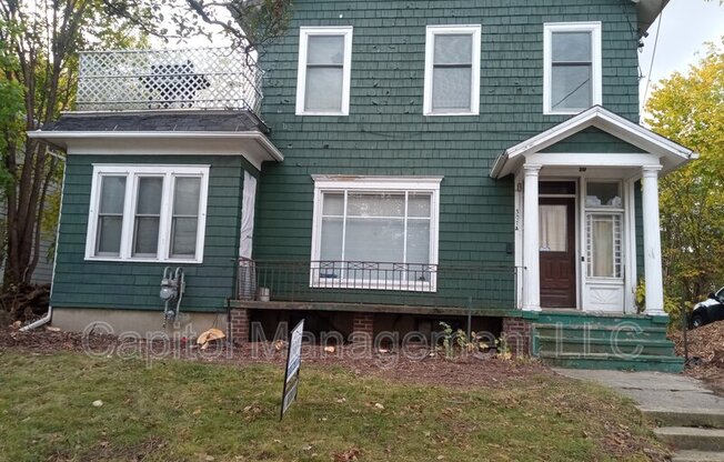 307 N Walnut St