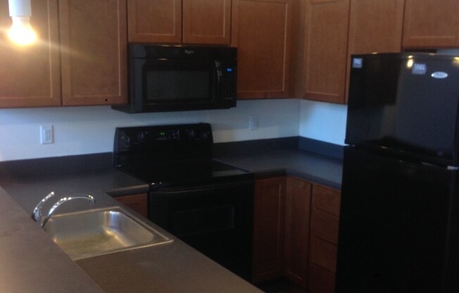 1 bed, 1 bath, 830 sqft, $1,335, Unit 107