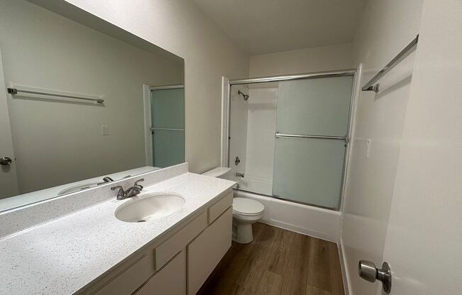 1 bed, 1 bath, 900 sqft, $2,295, Unit 403