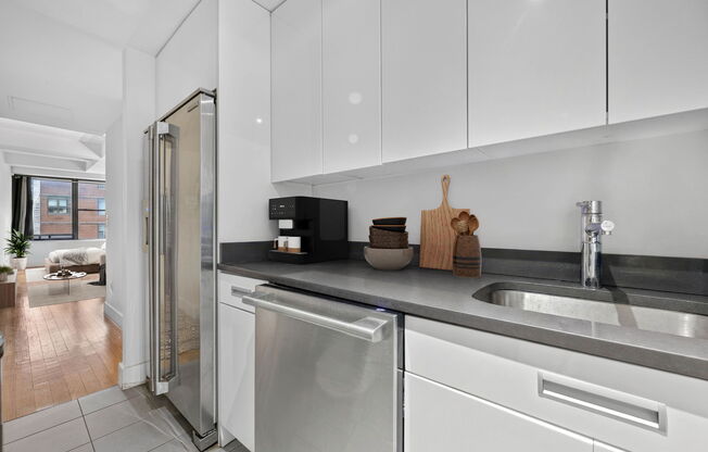 Studio, 1 bath, $3,780, Unit 801
