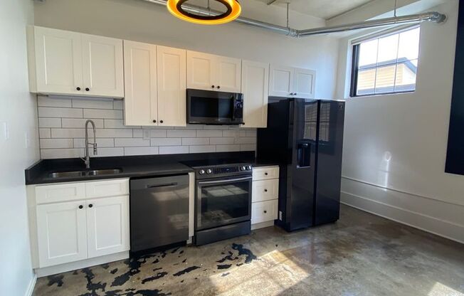 1 bed, 1 bath, 600 sqft, $1,850, Unit 606