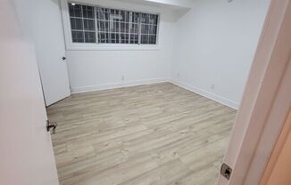 311 S NORTON AVE