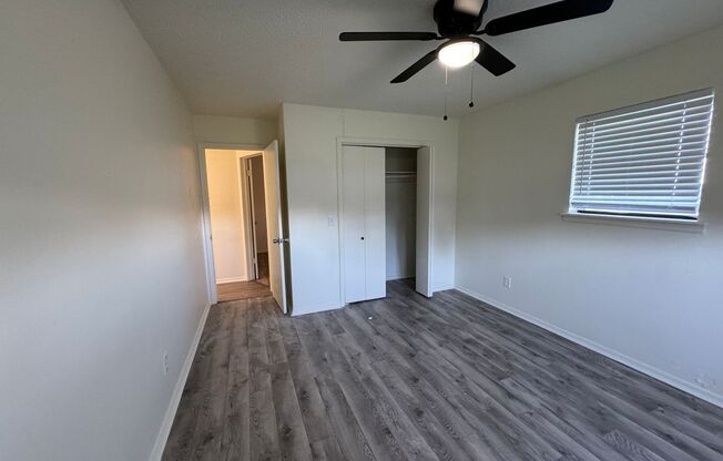 3 beds, 1 bath, $1,300