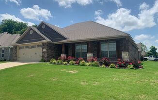 Beautiful 3 Bedroom Home in Prairie Grove, AR!