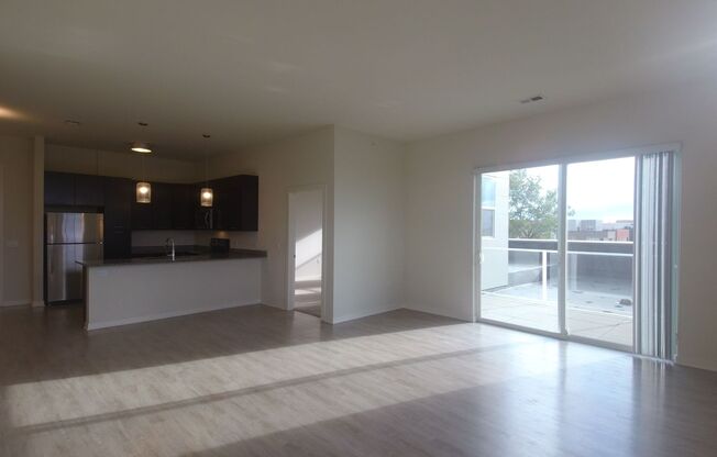 3 beds, 2 baths, 1,809 sqft, $2,550, Unit C310