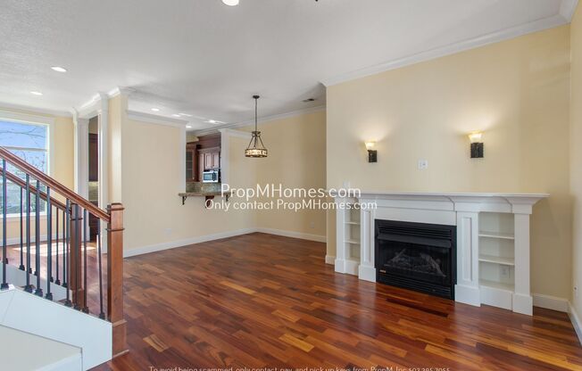 Prime Location - Luxury Two Bedroom Townhouse with Stylish Amenities