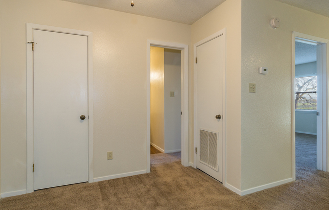 1 bed, 1 bath, 692 sqft, $735