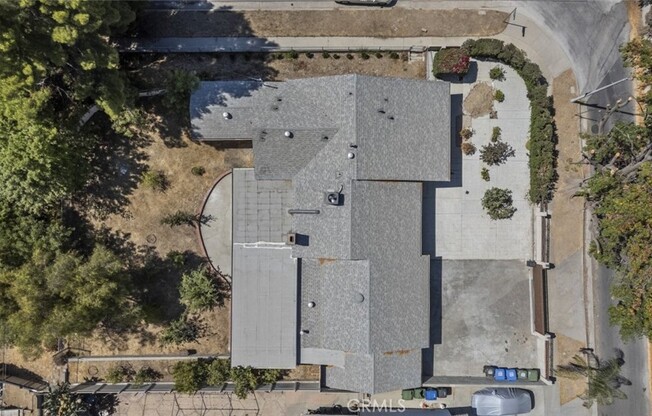 11230 DOMINICA AVE