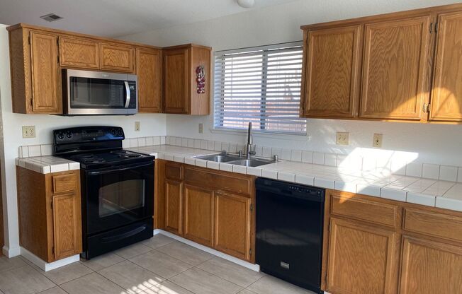 3 beds, 2 baths, $2,400