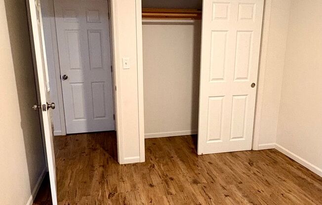 2 beds, 1 bath, 680 sqft, $875, Unit 1012A