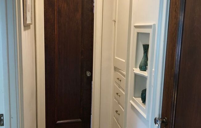 1 bed, 1 bath, 725 sqft, $1,400, Unit Apt. 4H