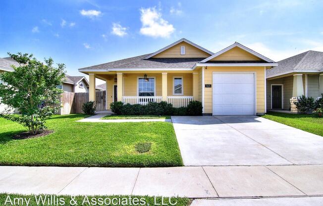 7425 Russ Lane
